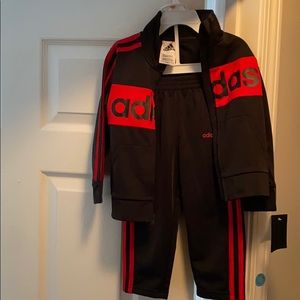 NWT 2PC set ADIDAS 2T